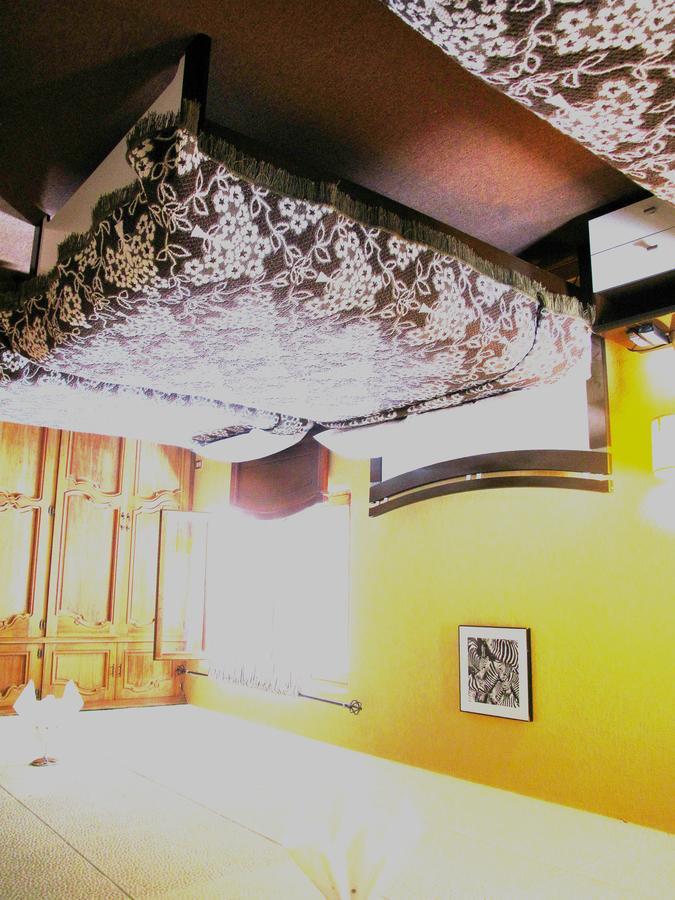 Aqua Hostal Mabel Куэнка Экстерьер фото